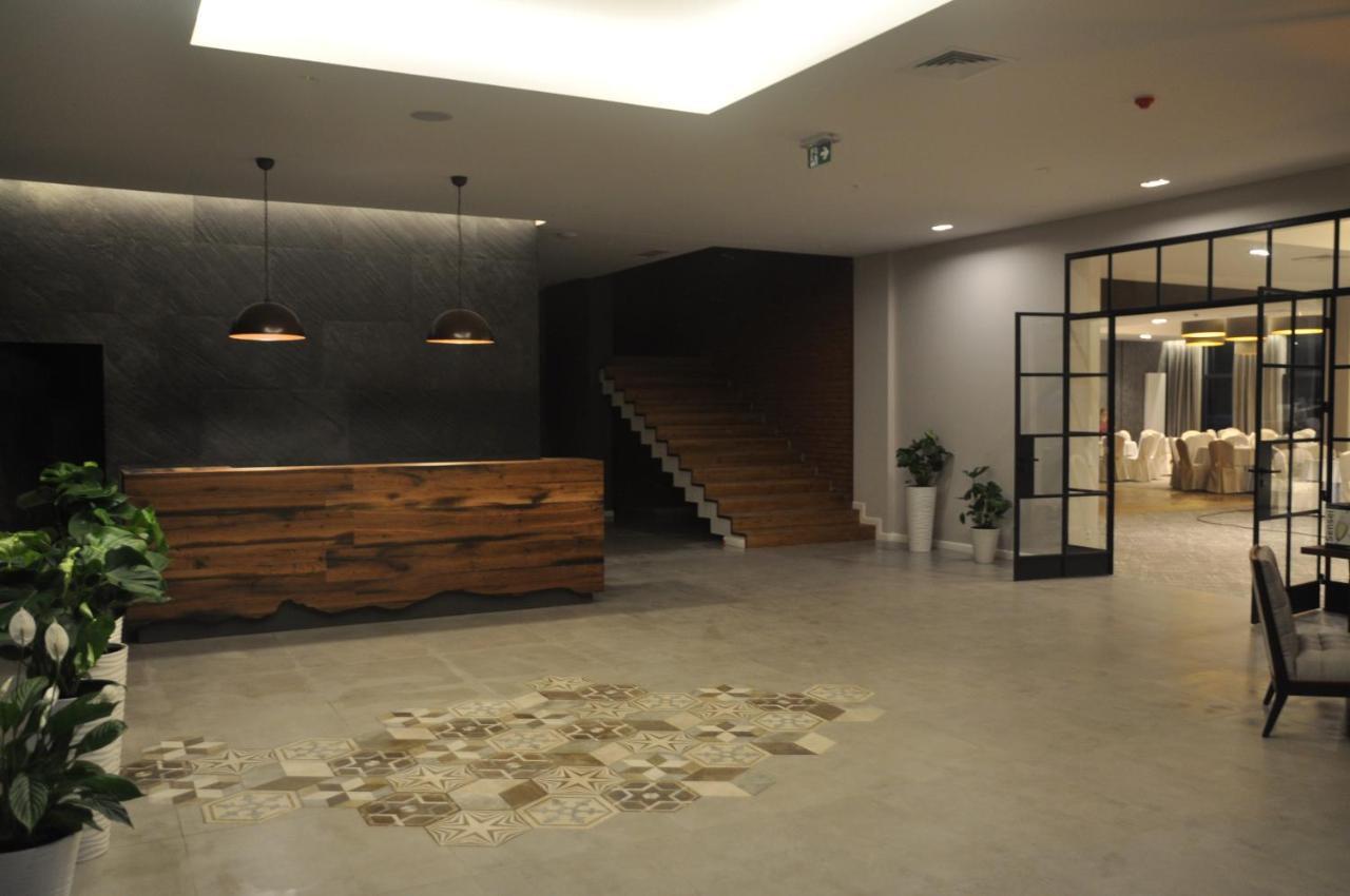 Polanka Conference Center Hotel Krosno Exterior photo